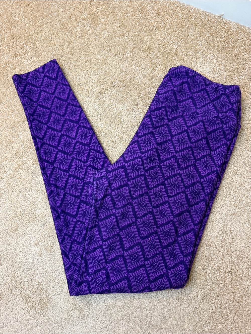 LuLaRoe Print Legging Deep Purple Diamond-Print Leggings One Size